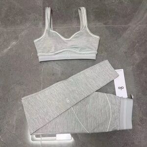 ALO Yoga Light Heather Grey Seamless Sports Bra and Leggings Set